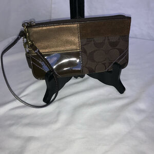Coach Patchwork Brown Gold Wristlet with Lavendar Interior EUC